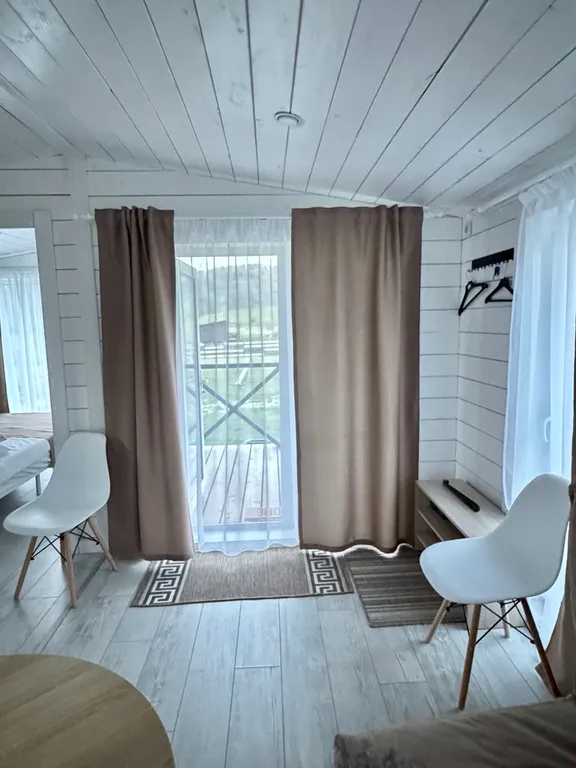 Уютный гостевой домик Шифт №2 с видом на горы