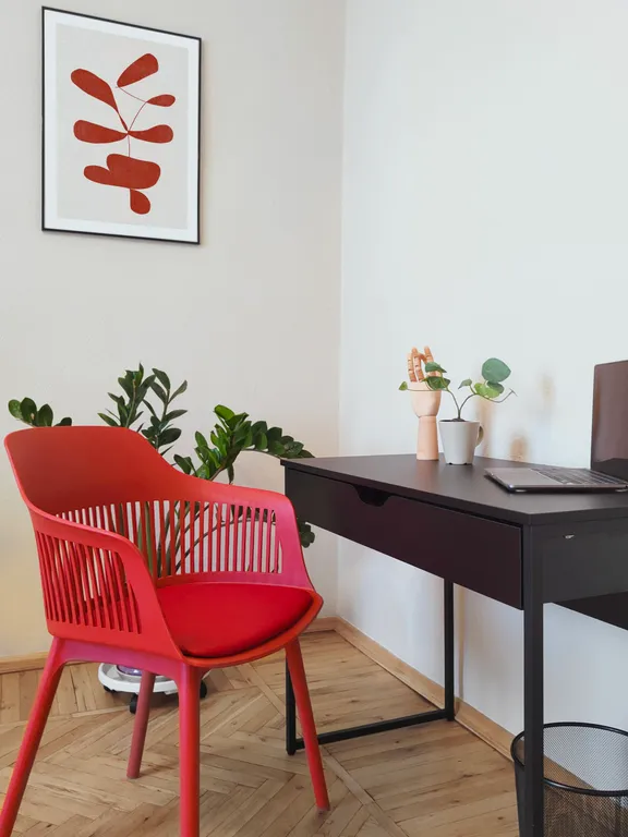 Семейная квартира 2 комнаты в центре с парковкой