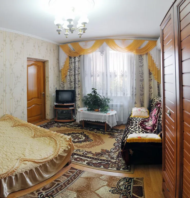 Квартира Бежевая комната-все удобства — Севастополь