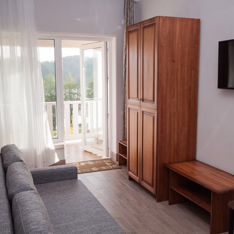 Питание включено! Агроусадьба на берегу озера