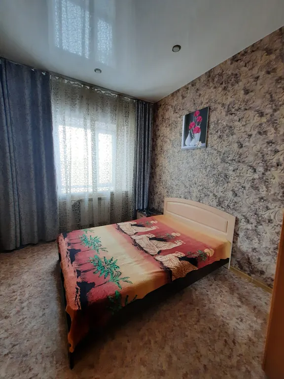 Комфортабельная двухкомнатная квартира — аренда посуточно в Бийск