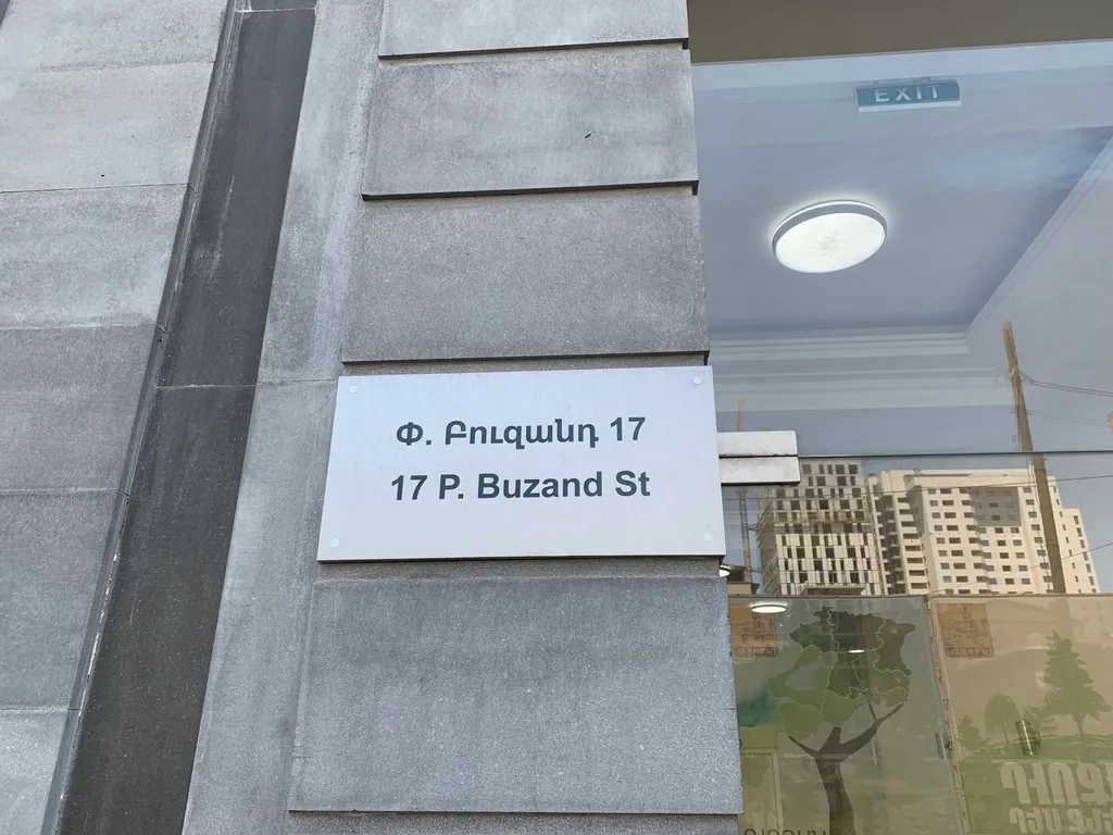 Студия с панорамными окнами