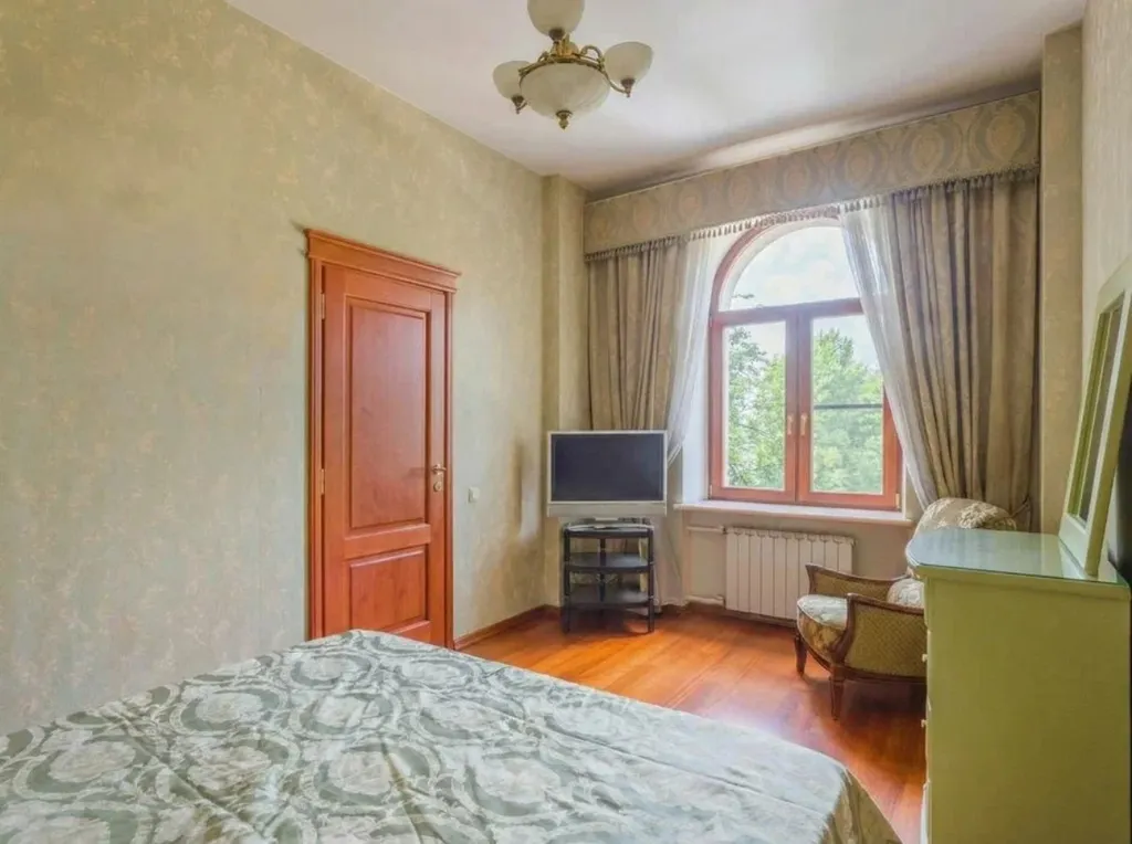 Квартира Уникальные апартаменты в легендарном здании — Москва