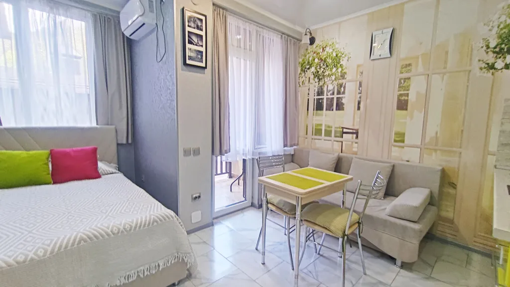 Апартамент с балконом напротив Казино