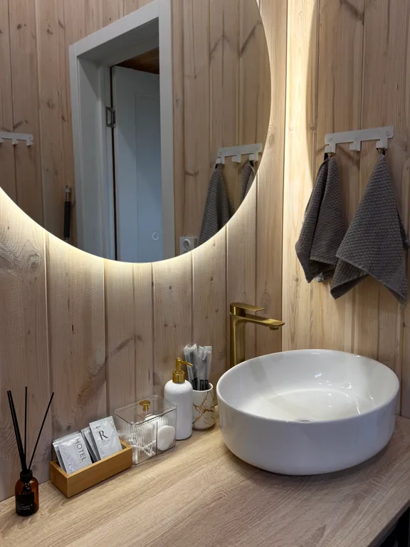 Панорамный дом с чаном под открытым небом и баней на дровах