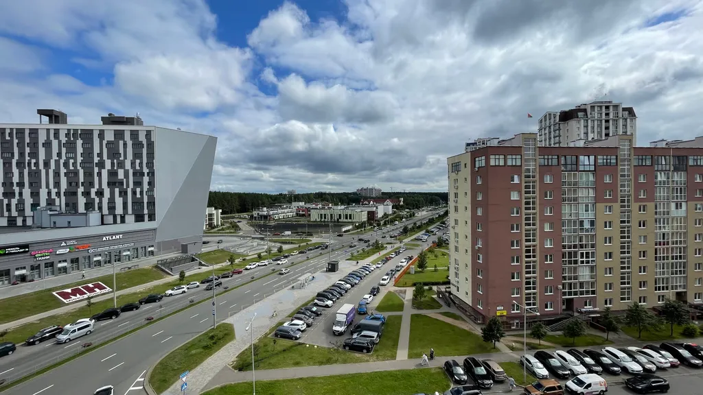 Квартира Квартира Евродвушка с панорамными окнами — у метро и Dana Mall — Минск
