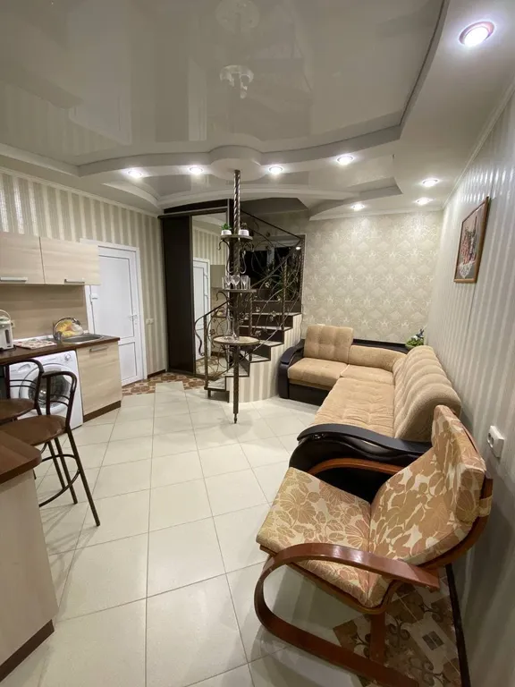 Квартира с бильярдом