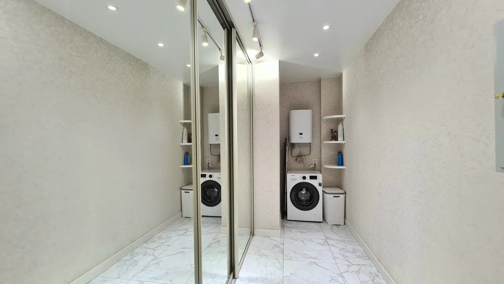 3х ком.кв 100 кв.м в центре район Фуникулёра