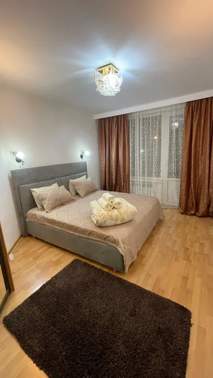 Просторная двухкомнатная квартира — аренда посуточно в Атырау