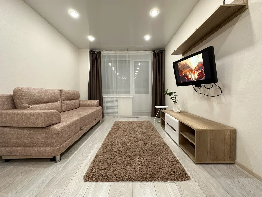 Светлая 1-комнатная квартира в юго-западном районе города