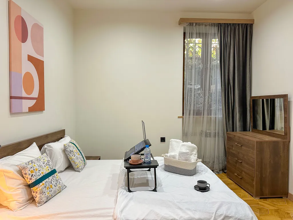 Three-room quiet corner