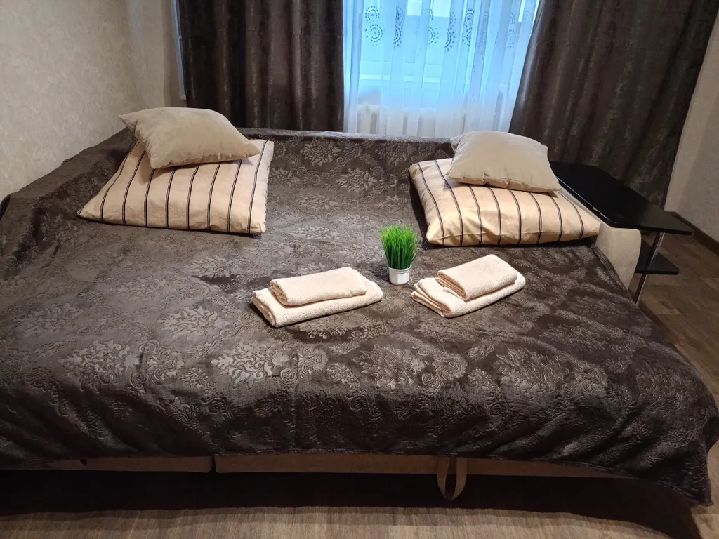 Уютная и чистая квартира — аренда посуточно в Саратов