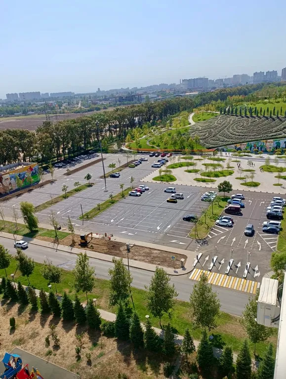 Квартира Уютная квартира возле парка Галицкого с видом на парк — Краснодар