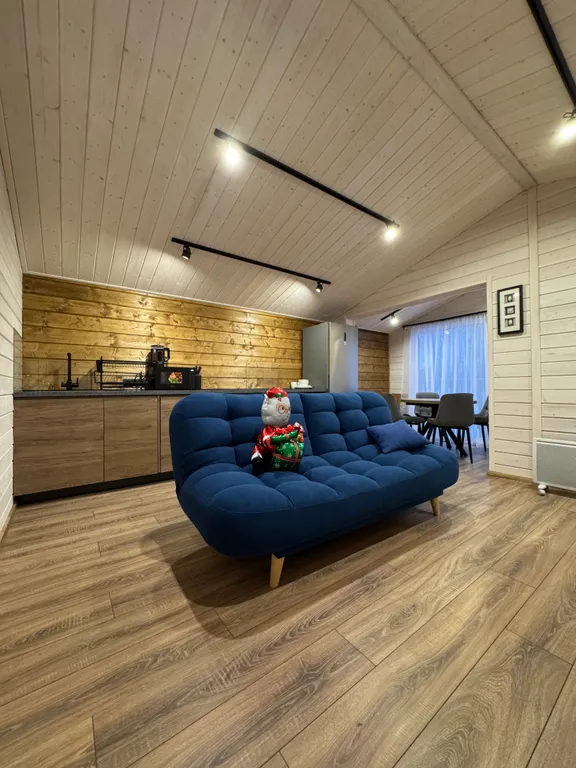 Коттедж Домик на поляне — Светлое