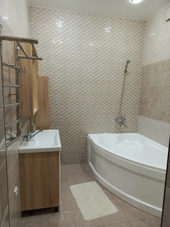 Большая 2-комнатная квартира в новом доме