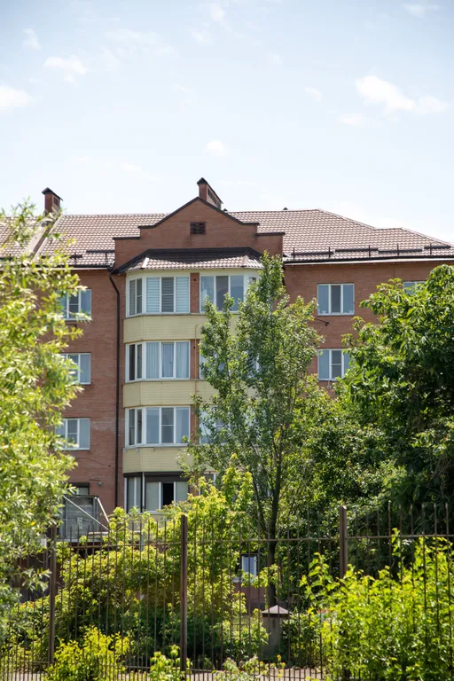 Уютная квартира в элитном районе с видом на озеро в парке имени Кирова