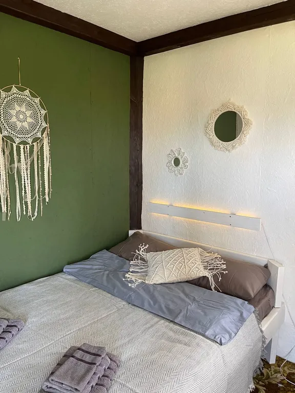 Летний четырехместный домик с верандой