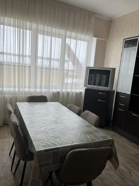 На восточной 7