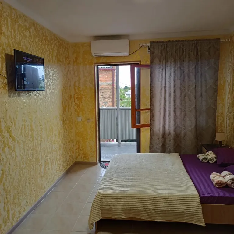 Квартира Уютная комната с видом на море и горы — Сухум