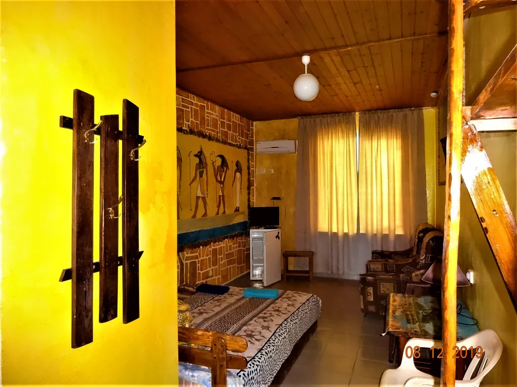 Египетский двухместный с двумя дополнительными местами