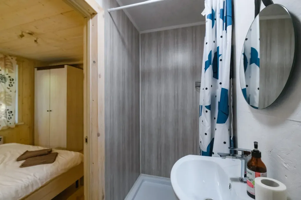 Гостевой дом на 6 номеров на компанию до 12 взрослых и 2 детей