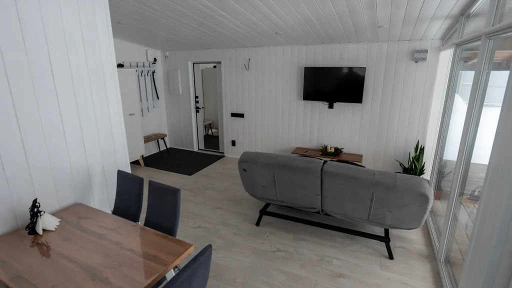 Уютный новый дом в стиле барнхаус