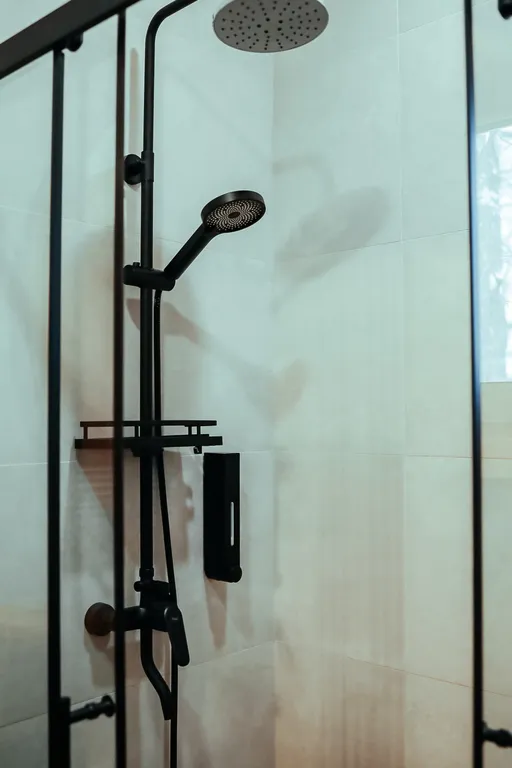 Дом на берегу озера