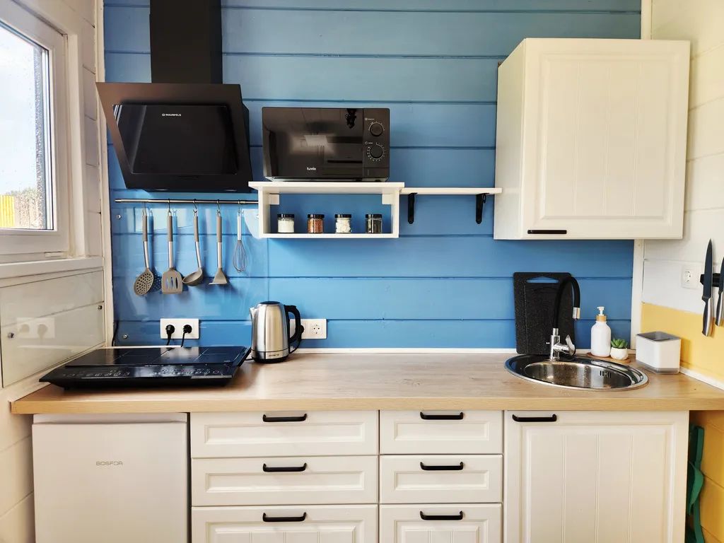 Дом с березками