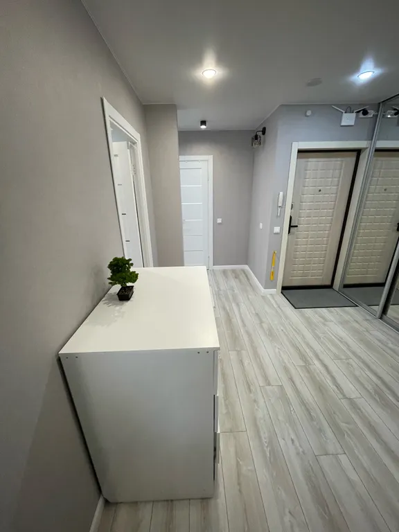 Уютная З комнатная квартира на 19 этаже