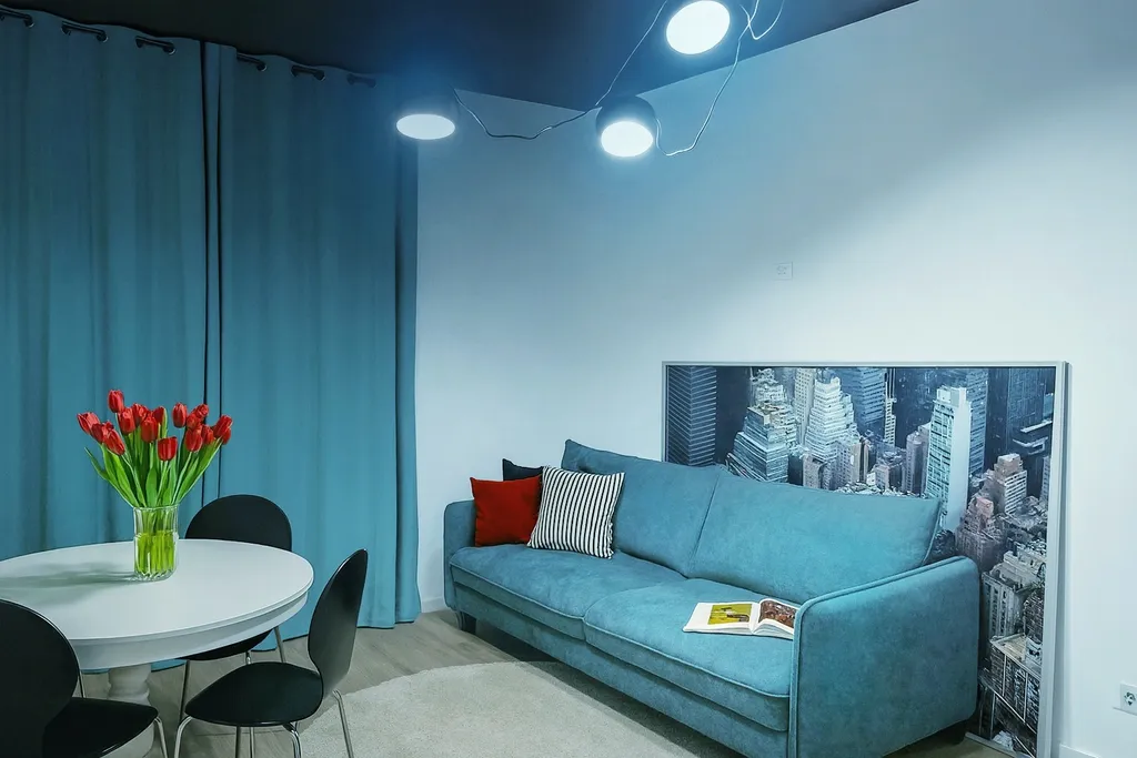 Просторная студия СЧАСТЬЕ у вокзала, метро, близко к центру+парковка