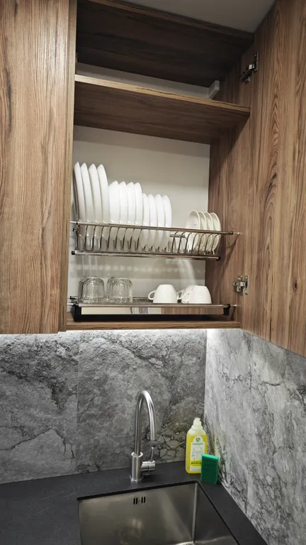 Современная однокомнатная квартира на набережной Двины