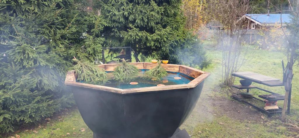 Коттедж Дом в лесу с русской баней — Кузяево