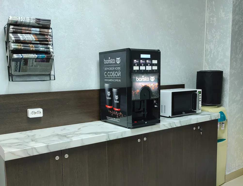 Номер в отеле с двуспальной кроватью и кондиционером