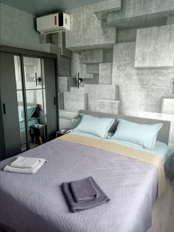 Дом с теплым бассейном