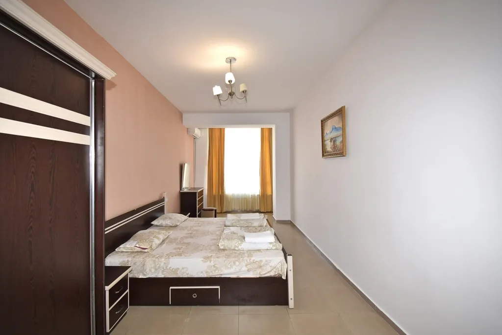 4-комнатная Квартира — аренда посуточно в Ереван