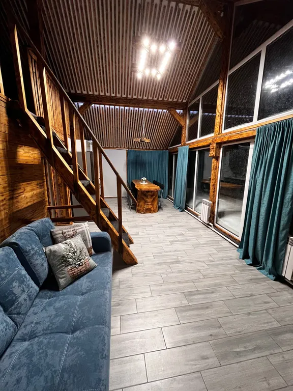 Коттедж Домик №4 недалеко от подъёмника и других услуг курорта — аренда посуточно в Шерегеш