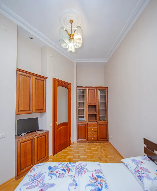 Avrora 3br apartment