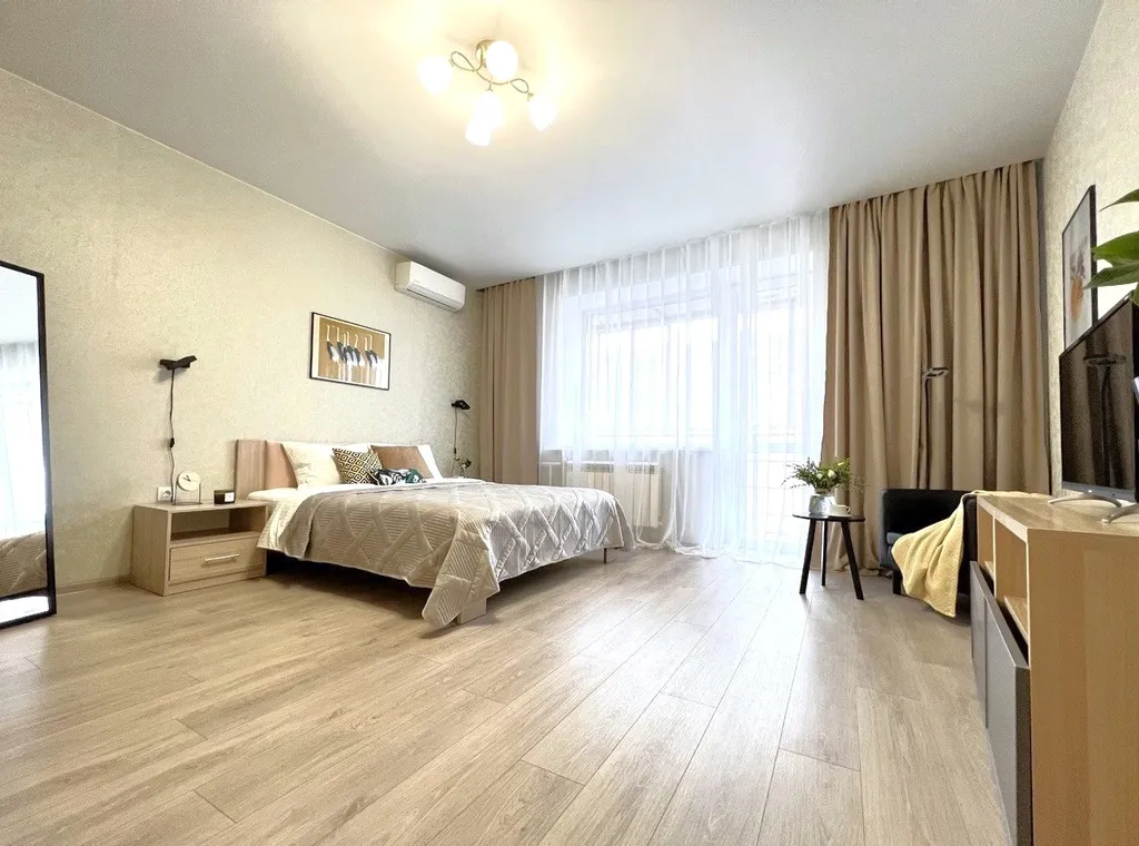 Квартира Квартира Sunny house 2шка студия с качелями на панорамной лоджии — Новосибирск
