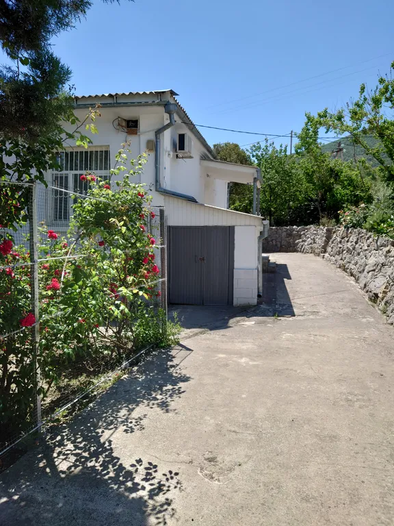 Двухкомнатная квартира в живописном месте