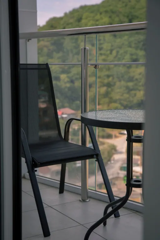 Студия с видом на горы