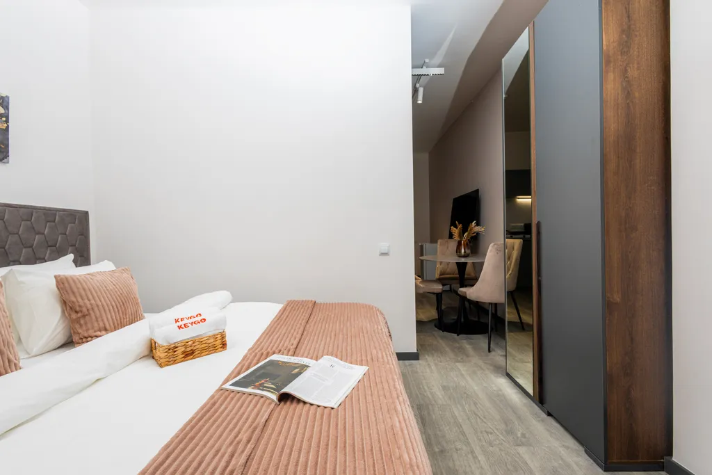 Студия с продуманной планировкой в центре