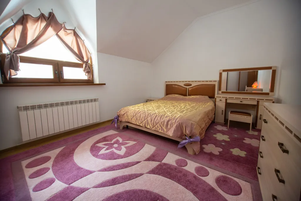 Уютный коттедж на берегу озера