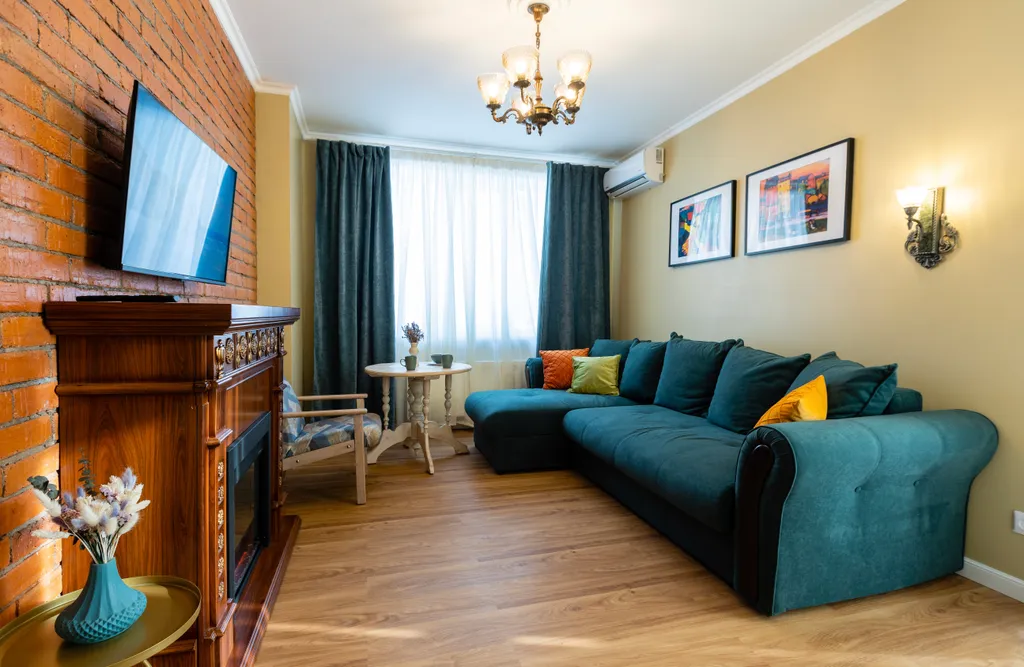 Яркая квартира с двумя балконами — аренда посуточно в Хабаровск