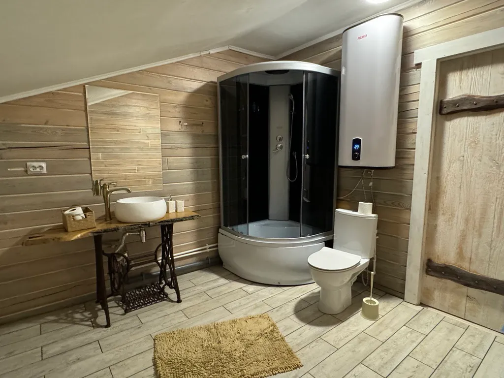 Новый уютный дом из профилированного бруса в кедровом лесу