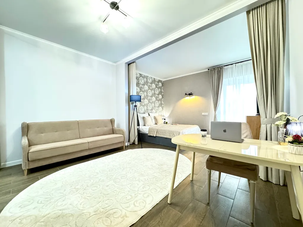 Дизайнерский апартамент на набережной