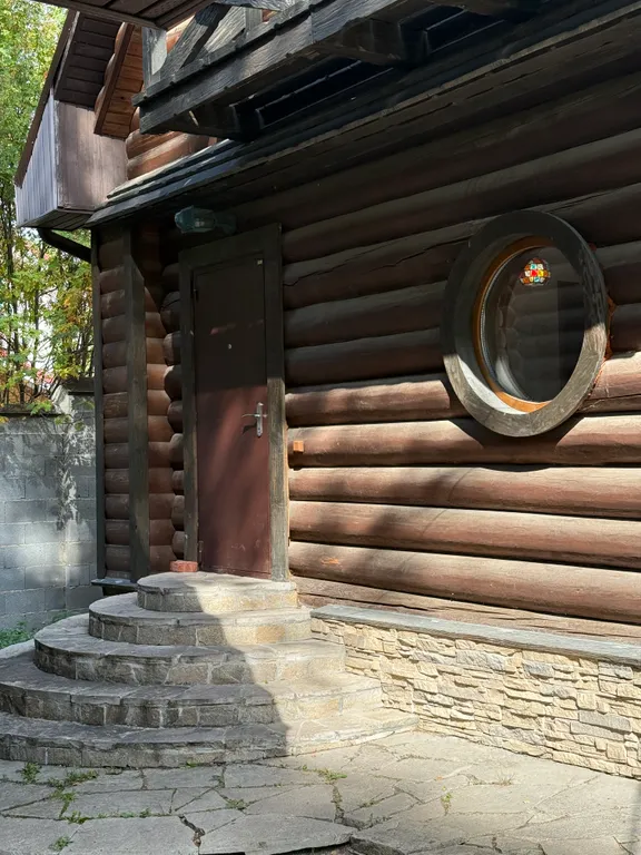 Дизайнерский дом Каравелла в центре Абзаково