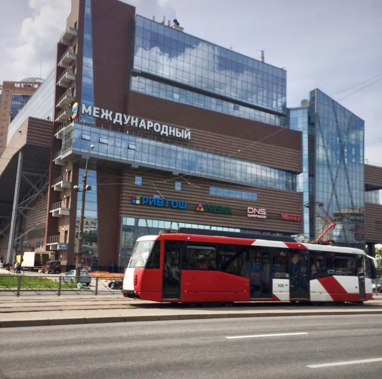 Квартира Светлая квартира в зеленом оазисе — Санкт-Петербург