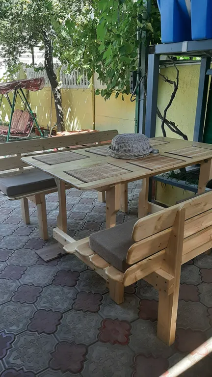 Уютный дом с двориком и беседкой у моря в Алуште