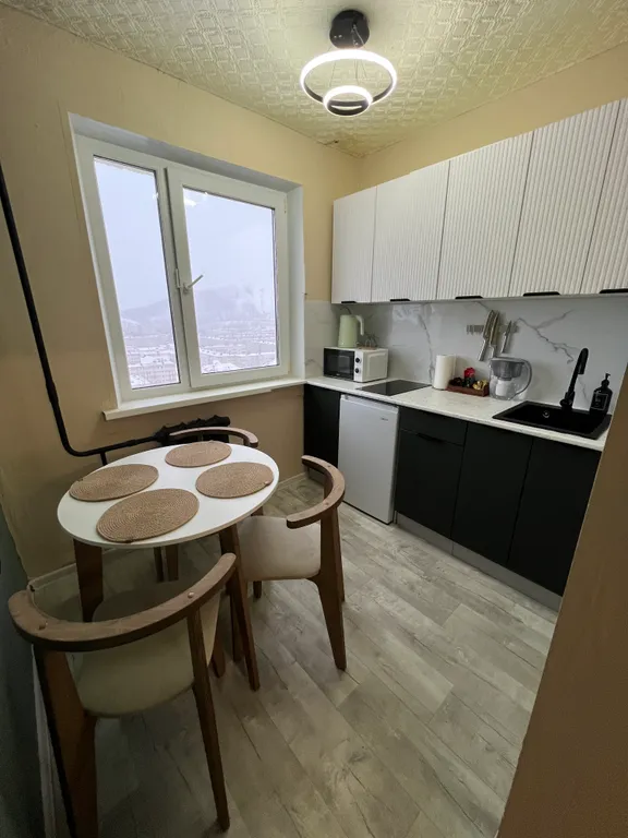 Уютная квартира с панорамным видом на горы