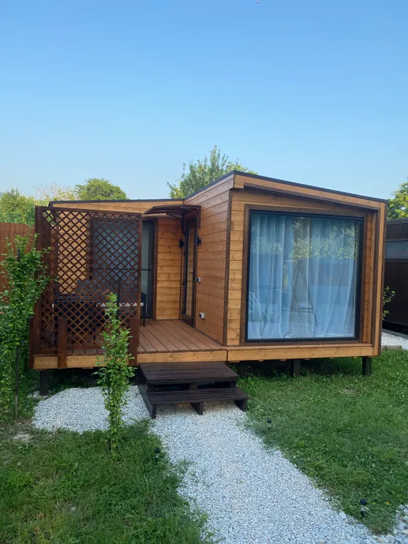 Коттедж Глэмпинг Берег Леса рядом с лесом у реки Пшада вблизи Чёрного моря — аренда посуточно в Береговое